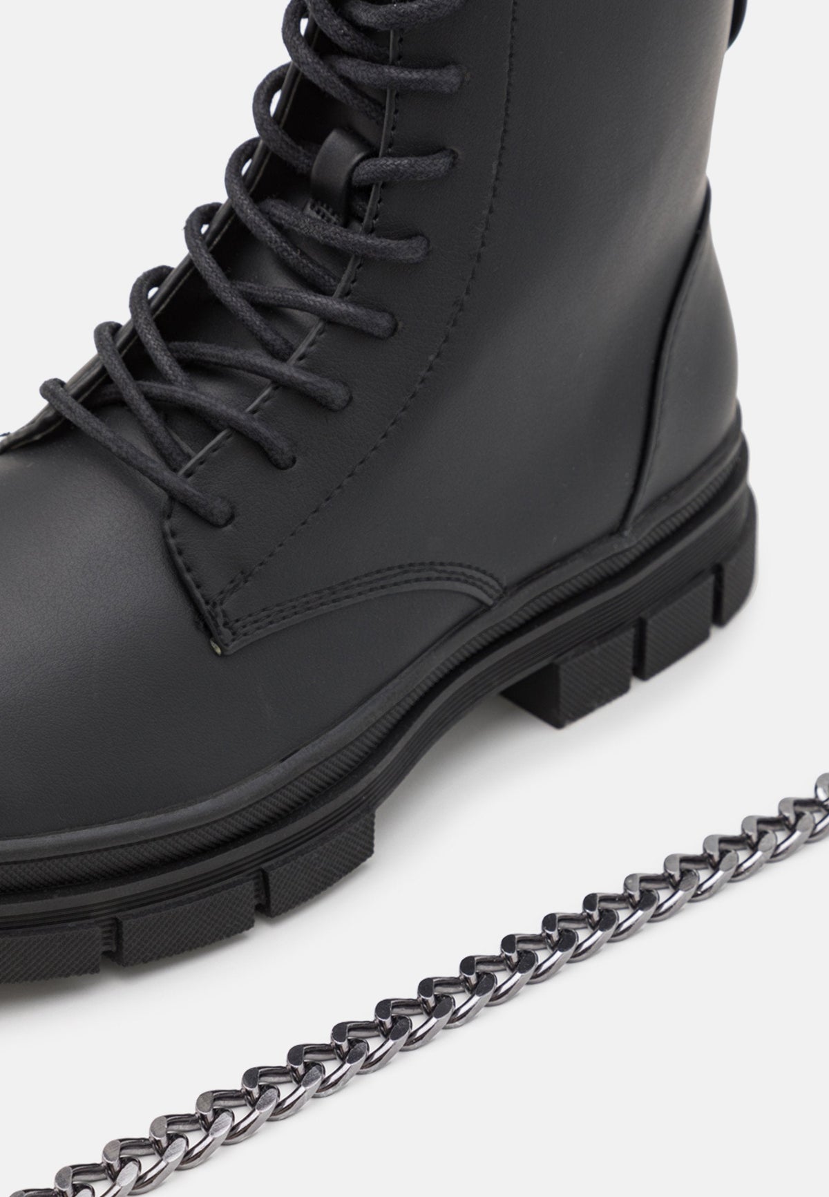 YOURTURN Unisex - Lace-Up Ankle Boots - Black