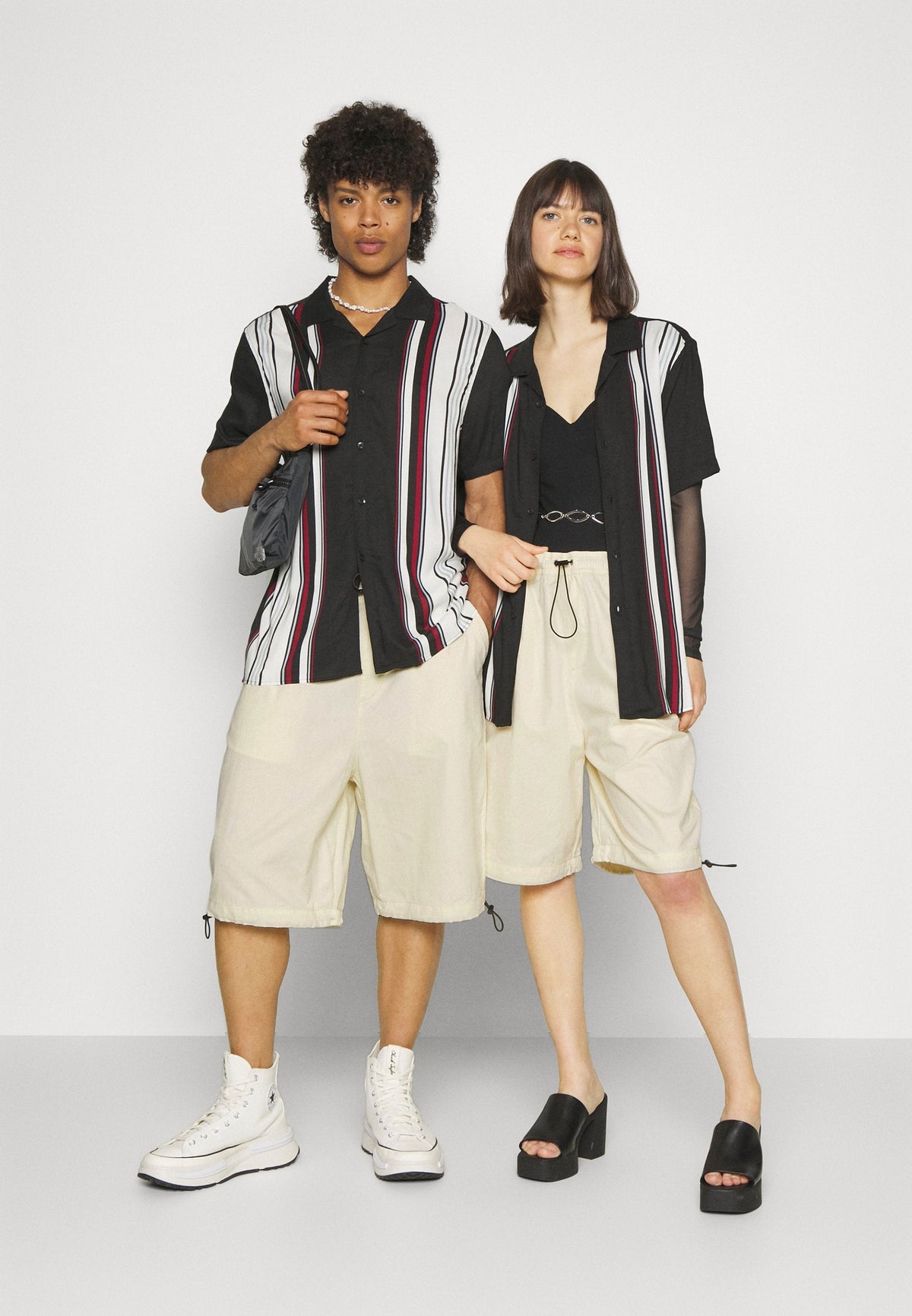 YOURTURN Genderless Parachute - Shorts - White