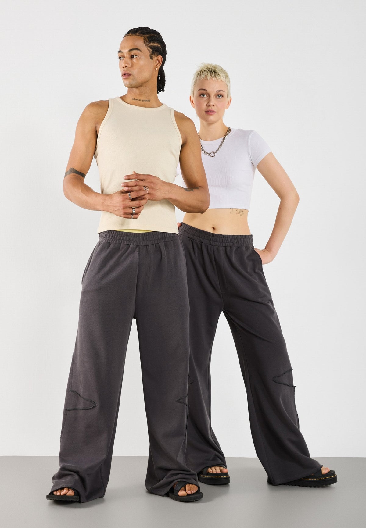 YOURTURN UNISEX - Tracksuit Bottoms - Dark Grey