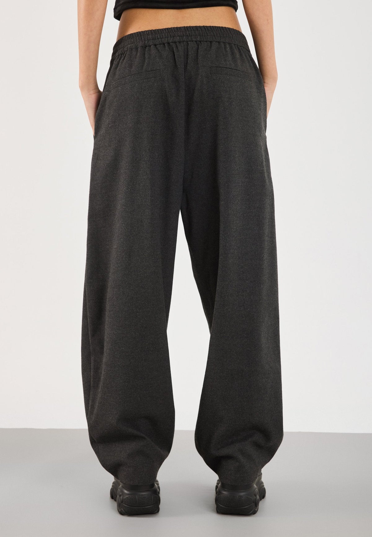 YOURTURN BARREL TROUSER UNISEX - Trousers - Dark Grey Melange