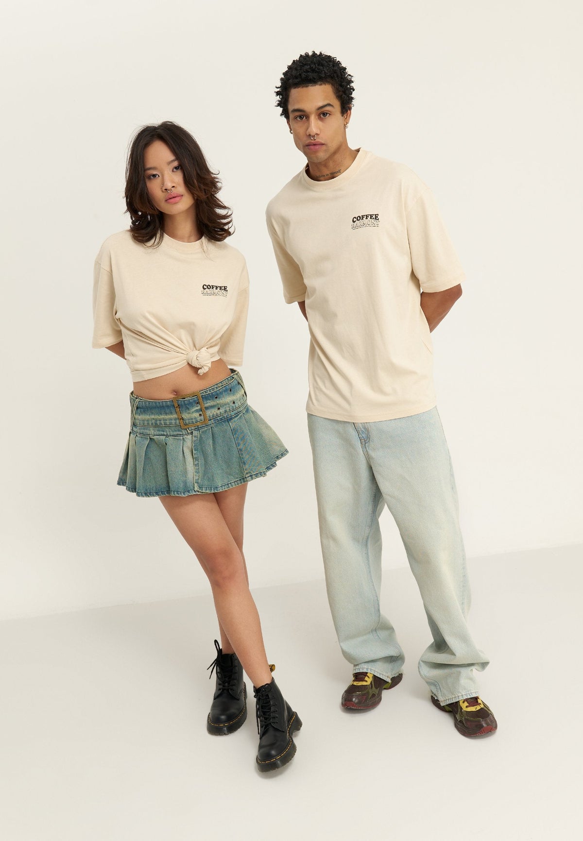 YOURTURN UNISEX - Print T-shirt - Beige