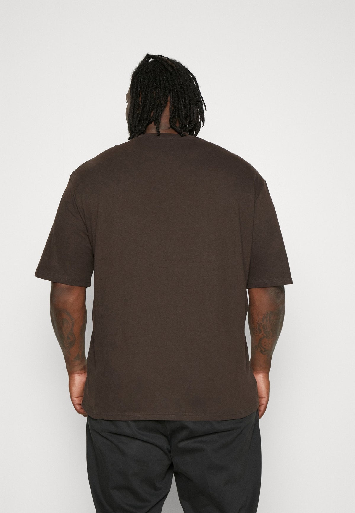 YOURTURN Print T-Shirt - Brown