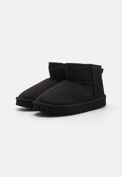 YOURTURN UNISEX - Platform Ankle Boots - Black