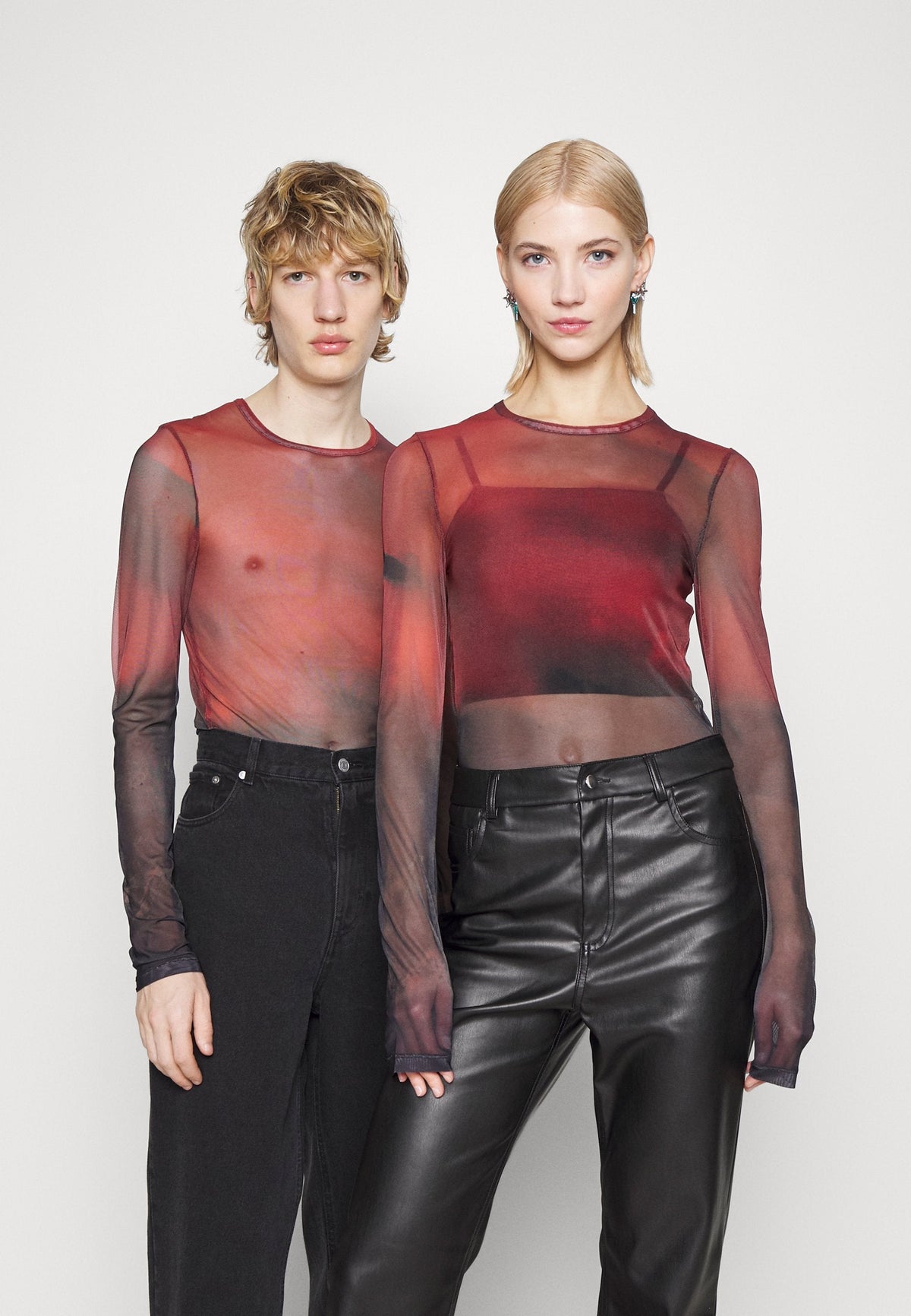 YOURTURN Unisex - Long Sleeved Top -Red