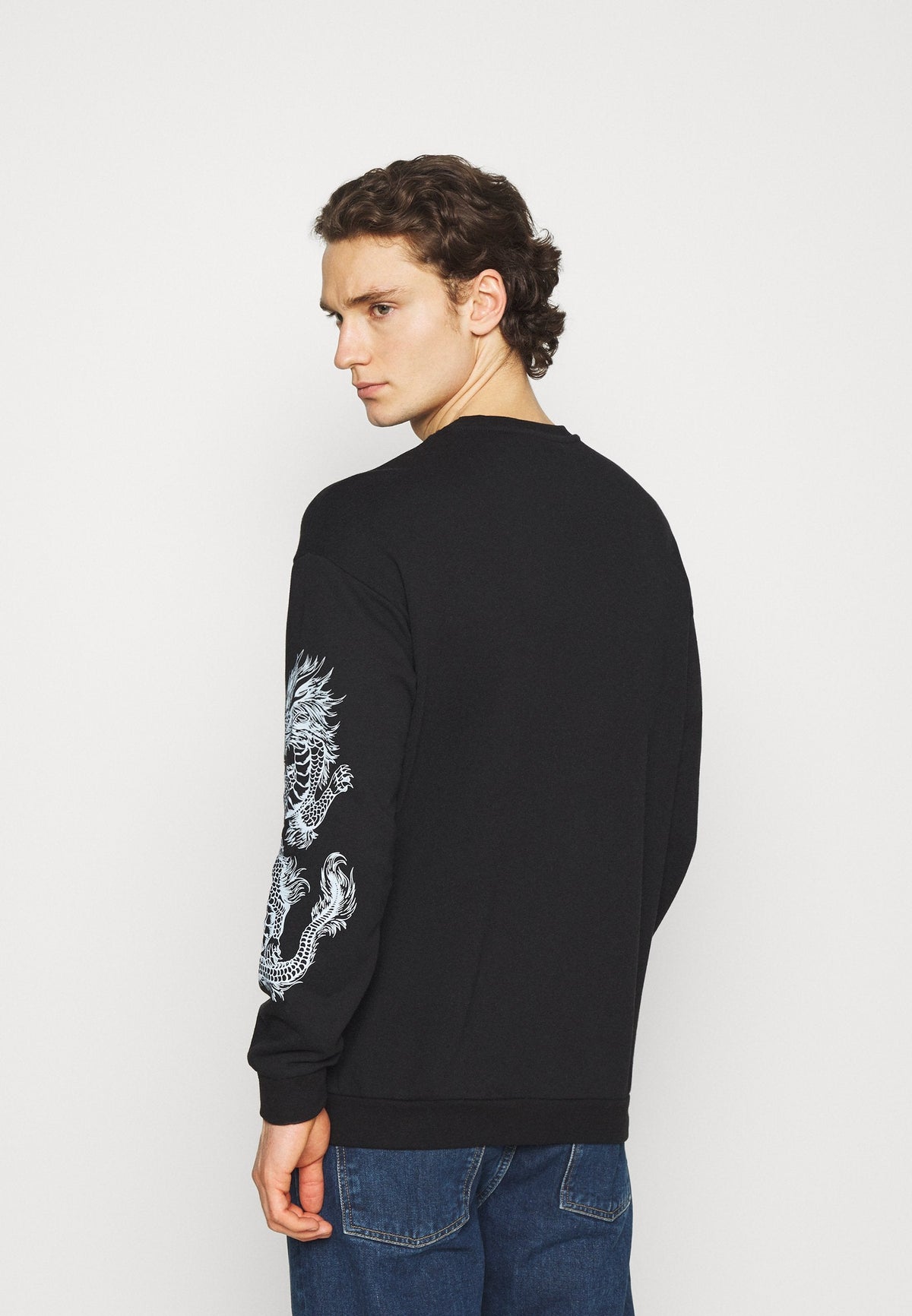 YOURTURN Sweatshirt - Black