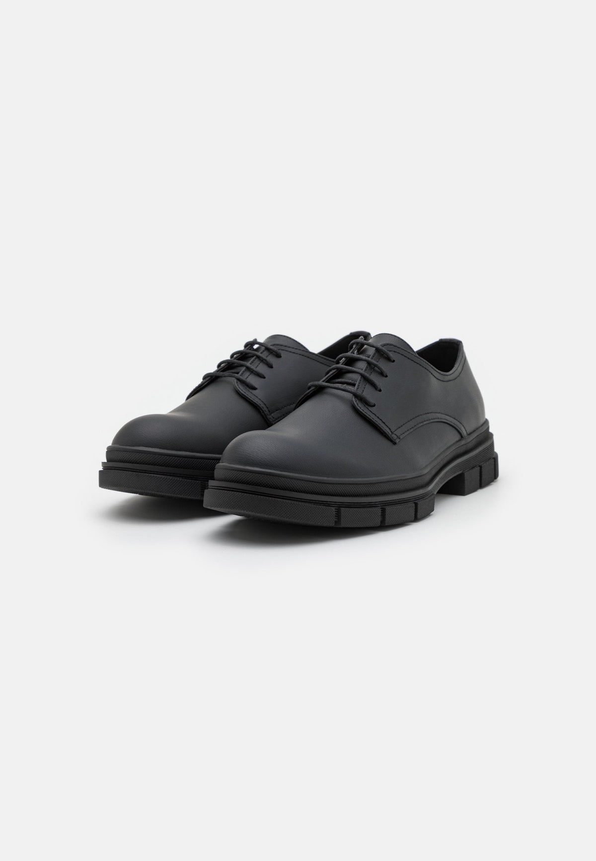 YOURTURN Lace-Ups - Black