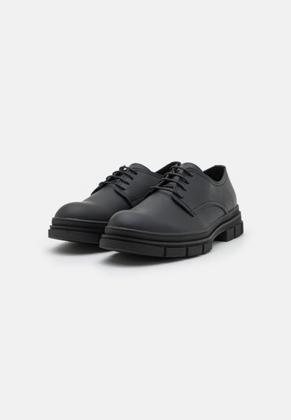 YOURTURN Lace-Ups - Black