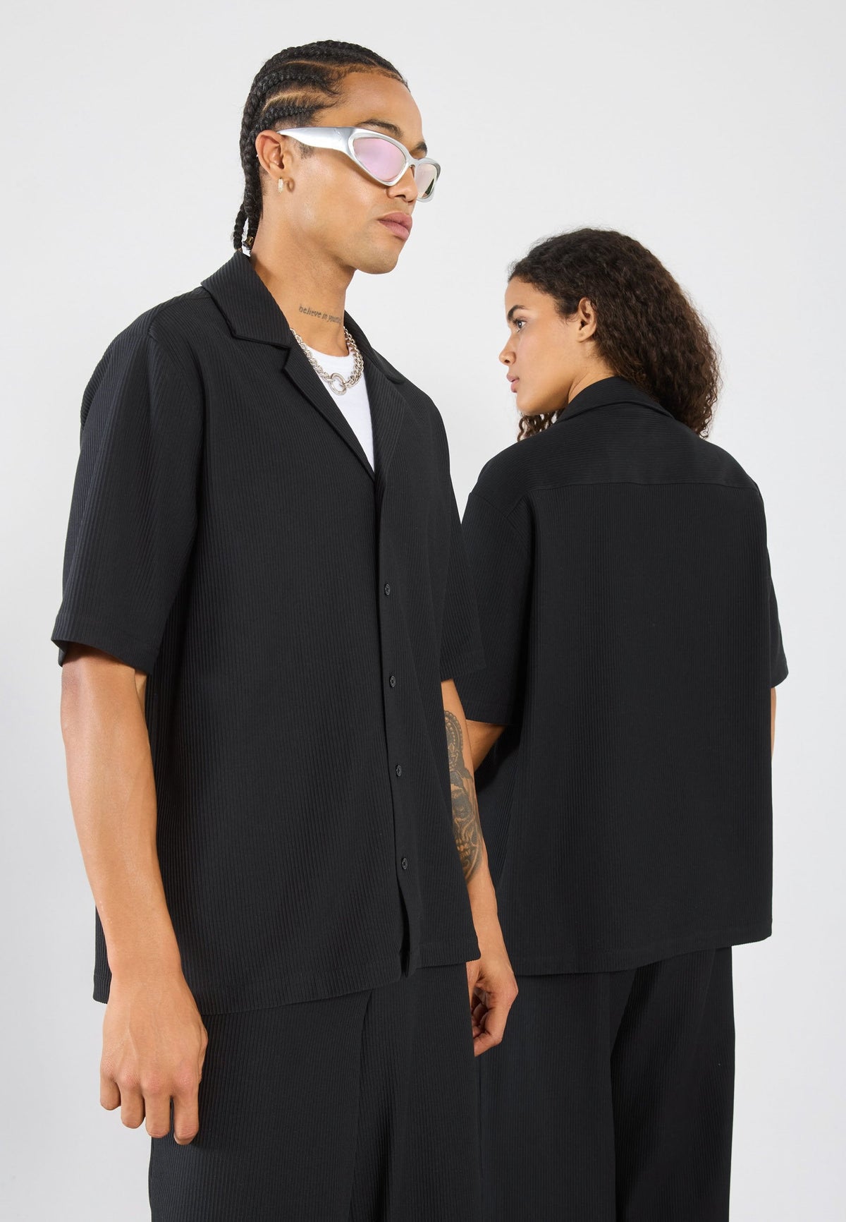 YOURTURN UNISEX - Shirt - Black