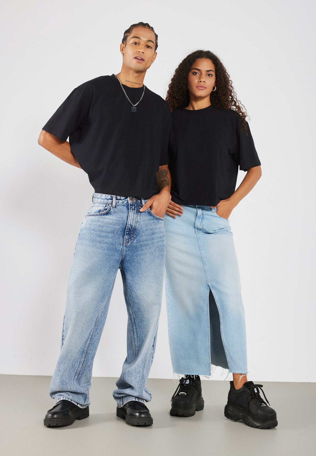 YOURTURN 2 PACK UNISEX BASIC BOXY CROPPED T-SHIRT - Basic T-shirt - True Black
