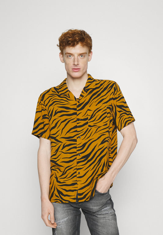 YOURTURN Genderless Resort- Shirt - Black
