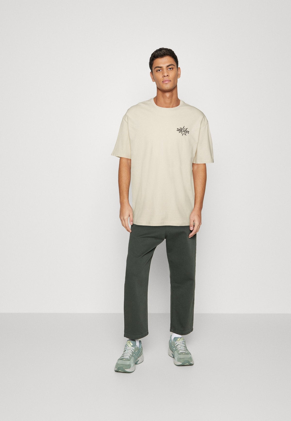 YOURTURN Unisex - Print T-Shirt - Off White