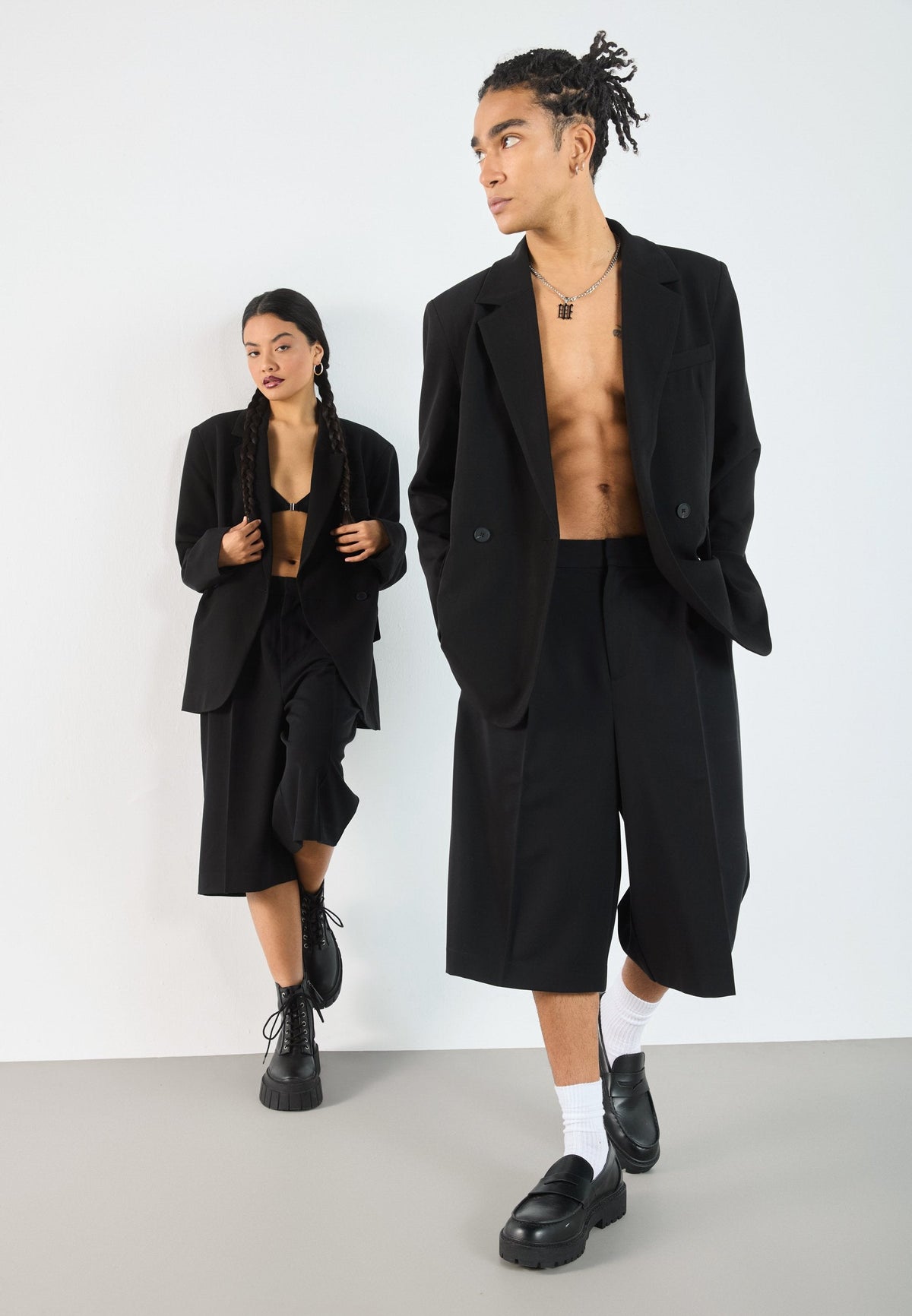 YOURTURN SUMMERISH SUIT TROUSERS UNISEX - Shorts - Black