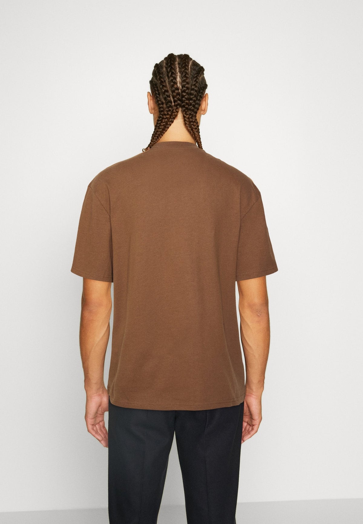 YOURTURN Unisex - Basic T-Shirt - Brown
