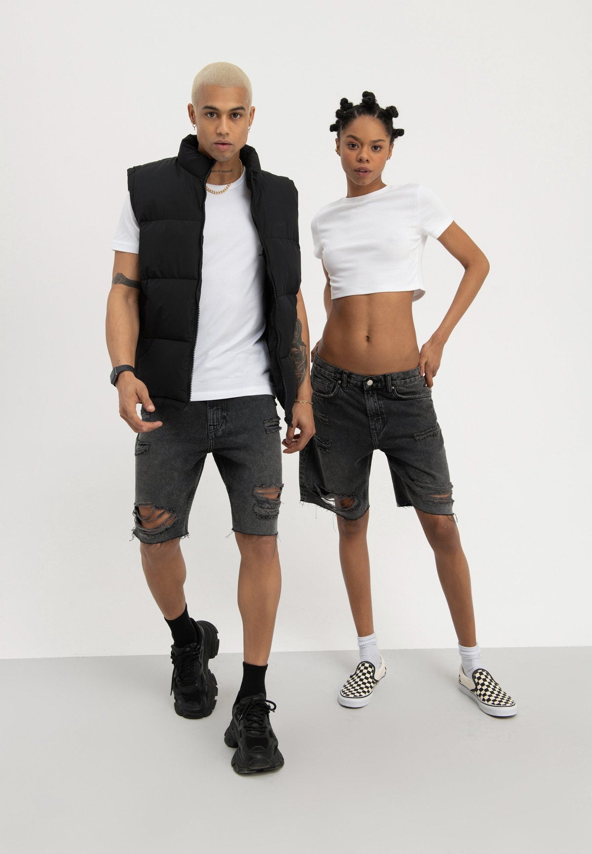 YOURTURN Unisex - Denim Shorts - Black