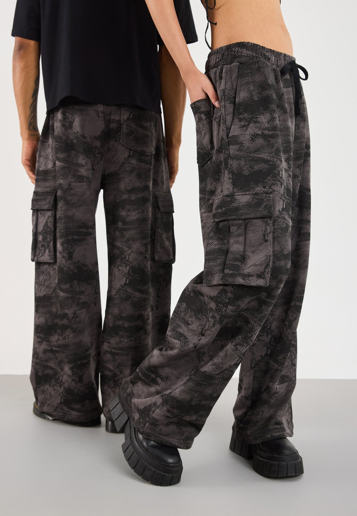 YOURTURN UNISEX - Cargo Trousers - Grey