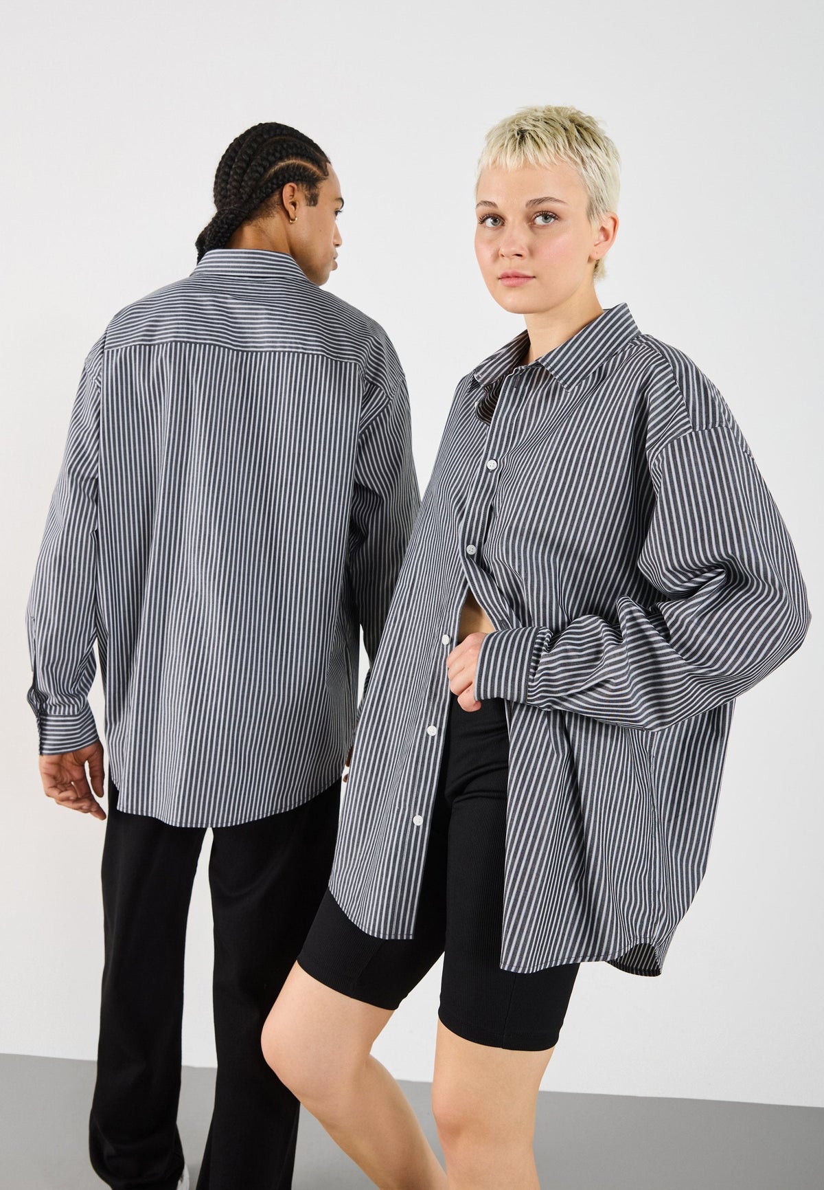 YOURTURN FORMAL UNISEX - Button-down Blouse - Black/white