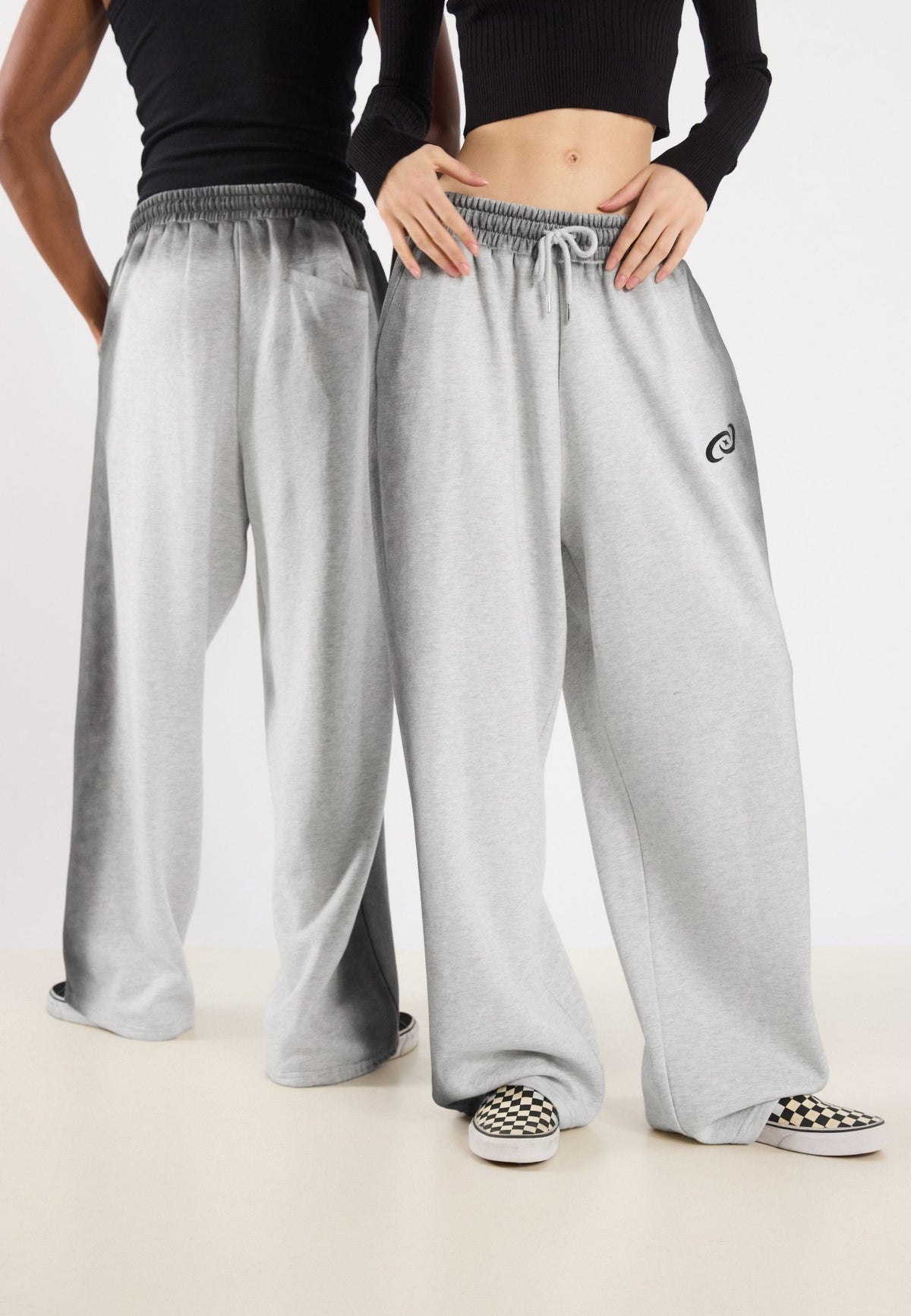 YOURTURN UNISEX - Tracksuit Bottoms - Light Grey