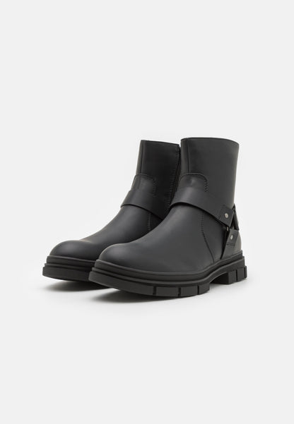 YOURTURN Unisex - Classic Ankle Boots - Black