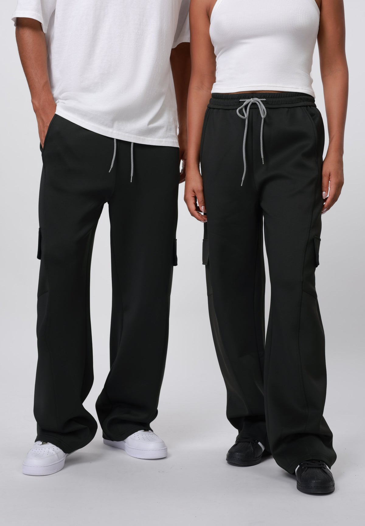 YOURTURN UNISEX SCUBA - Cargo Trousers - Black