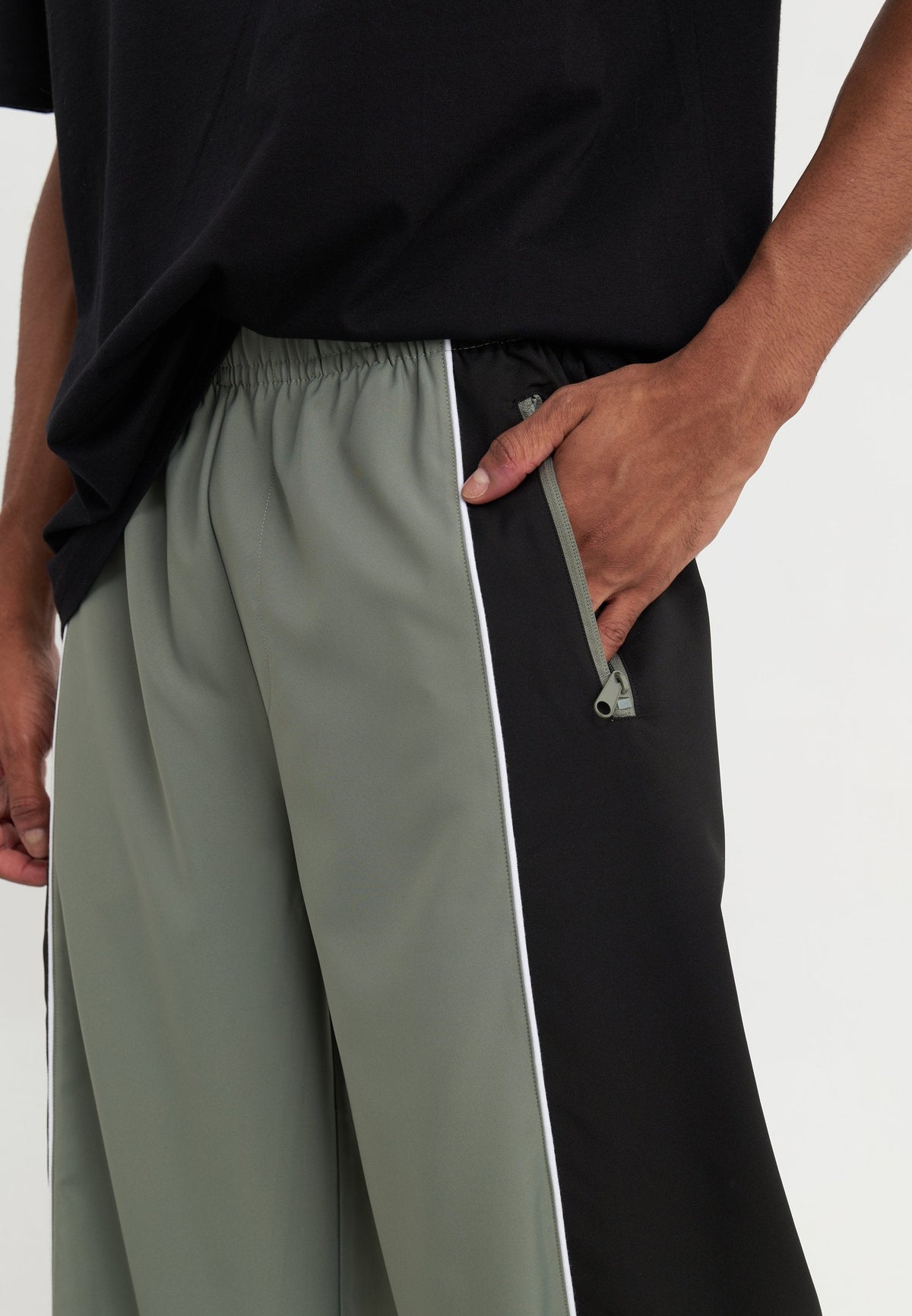 YOURTURN UNISEX - Tracksuit Bottoms - Dark Green