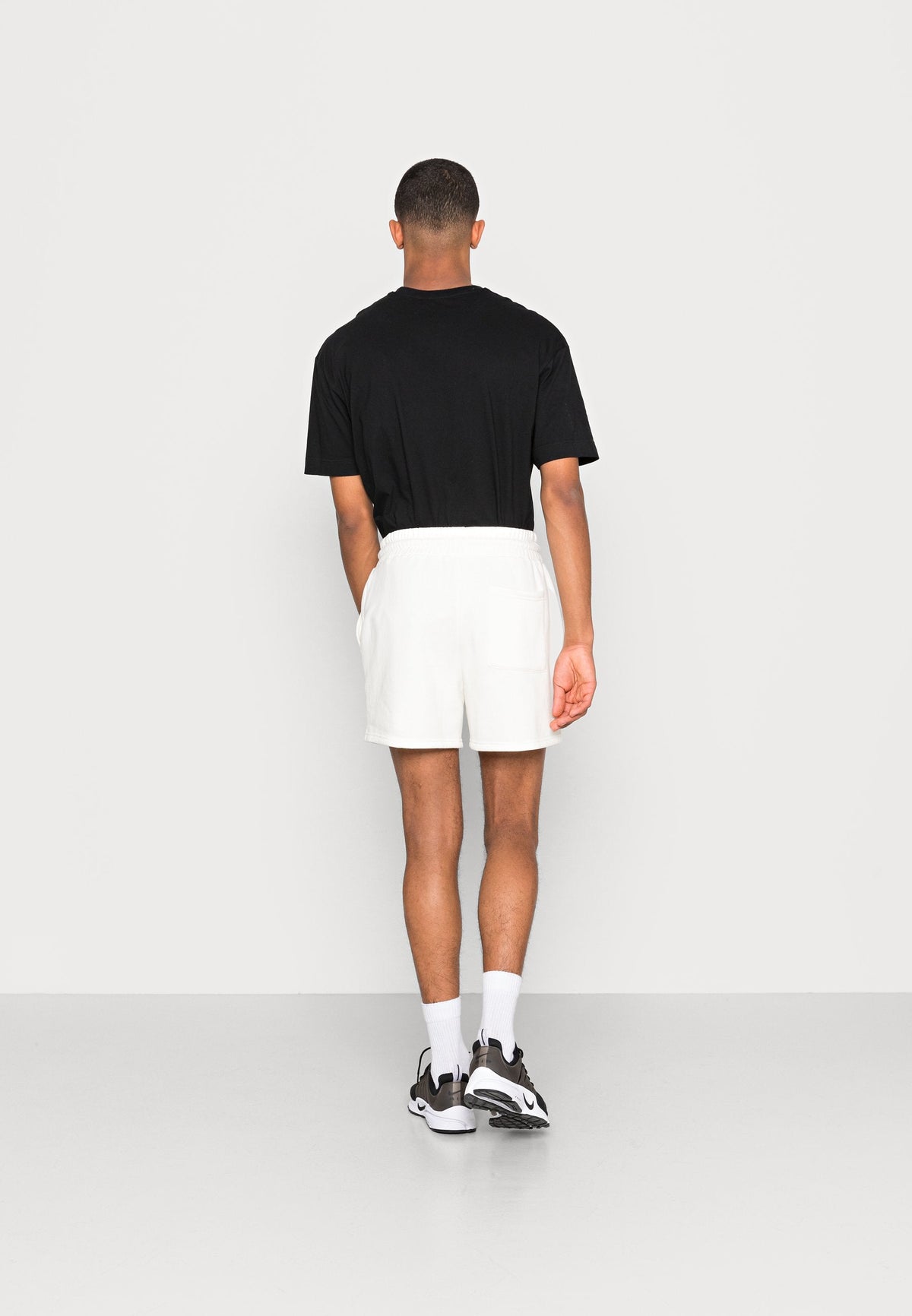 YOURTURN Basic Unisex - Shorts - White