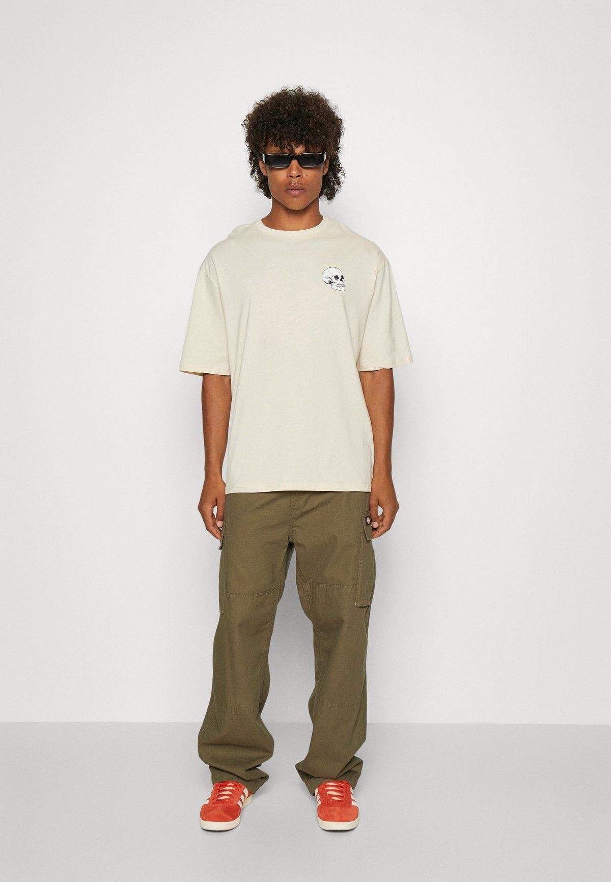 YOURTURN SkullGraphic- Print T-Shirt - Beige