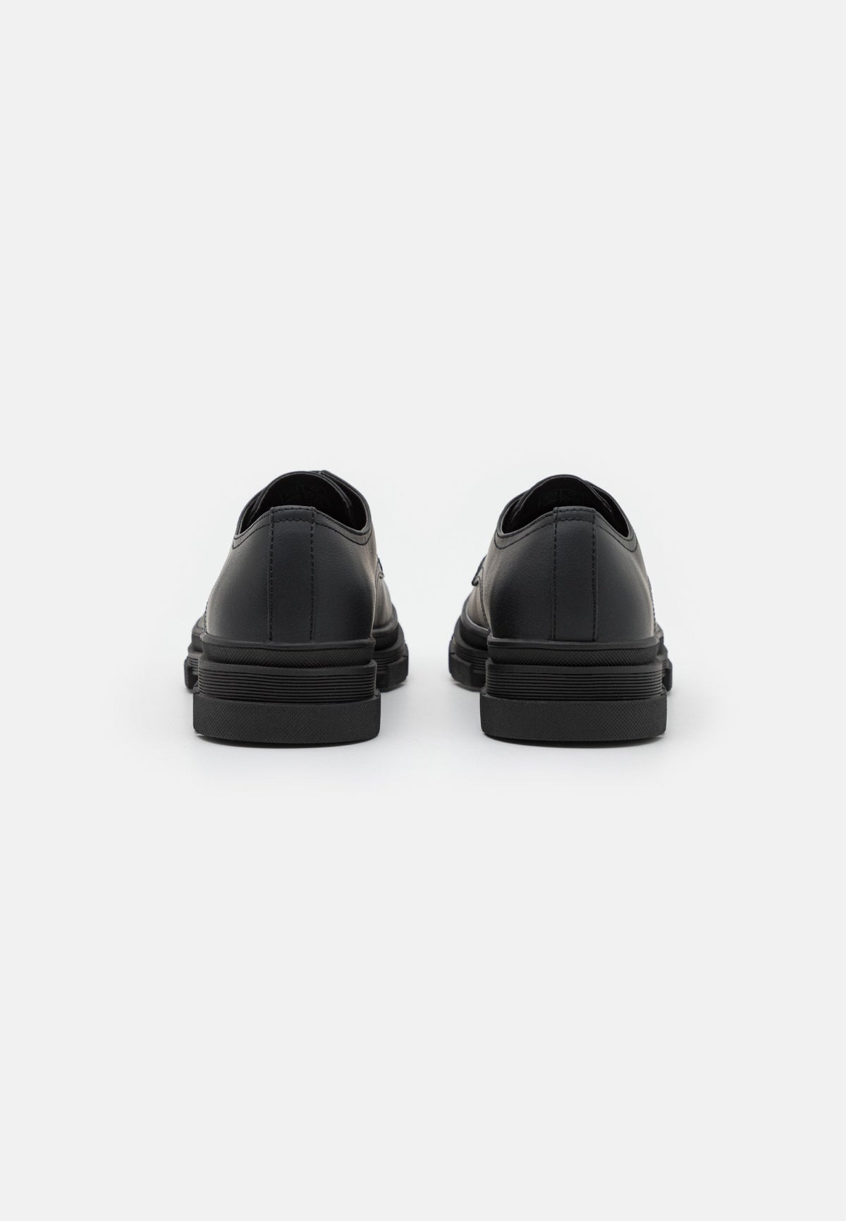 YOURTURN Lace-Ups - Black