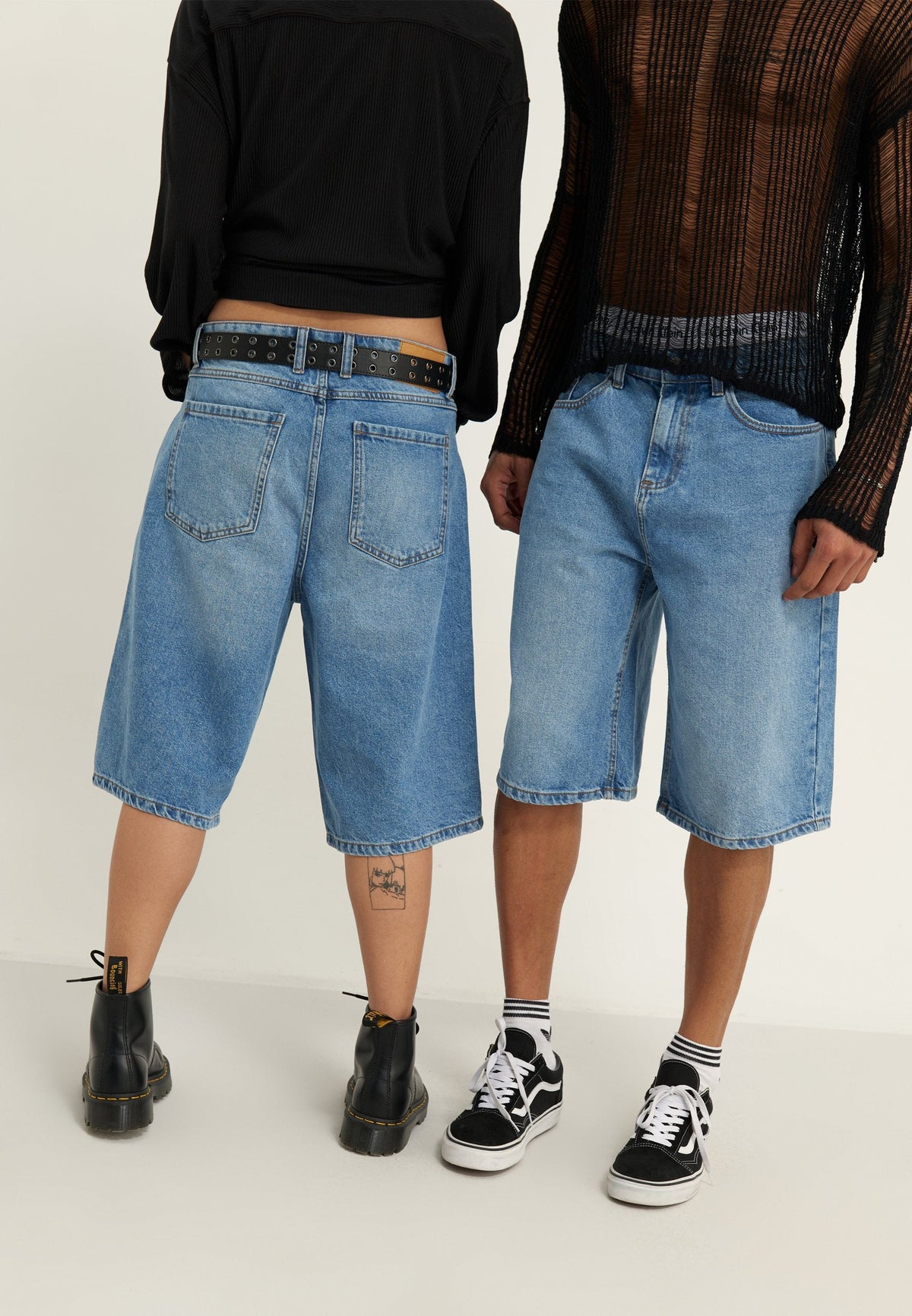 YOURTURN UNISEX - Denim Shorts - Light Blue Denim