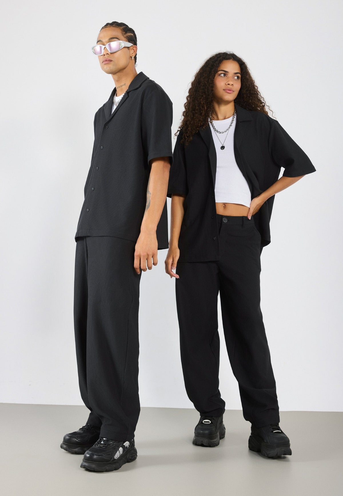 YOURTURN UNISEX - Shirt - Black