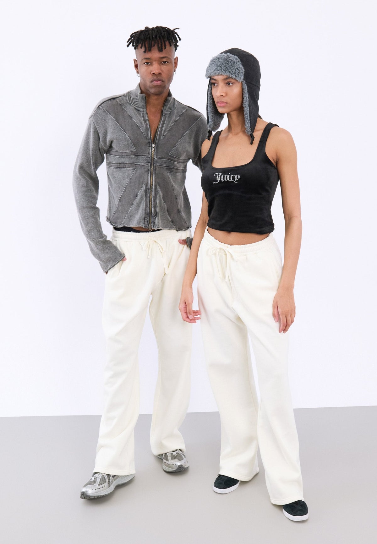 YOURTURN UNISEX - Tracksuit Bottoms - Egret