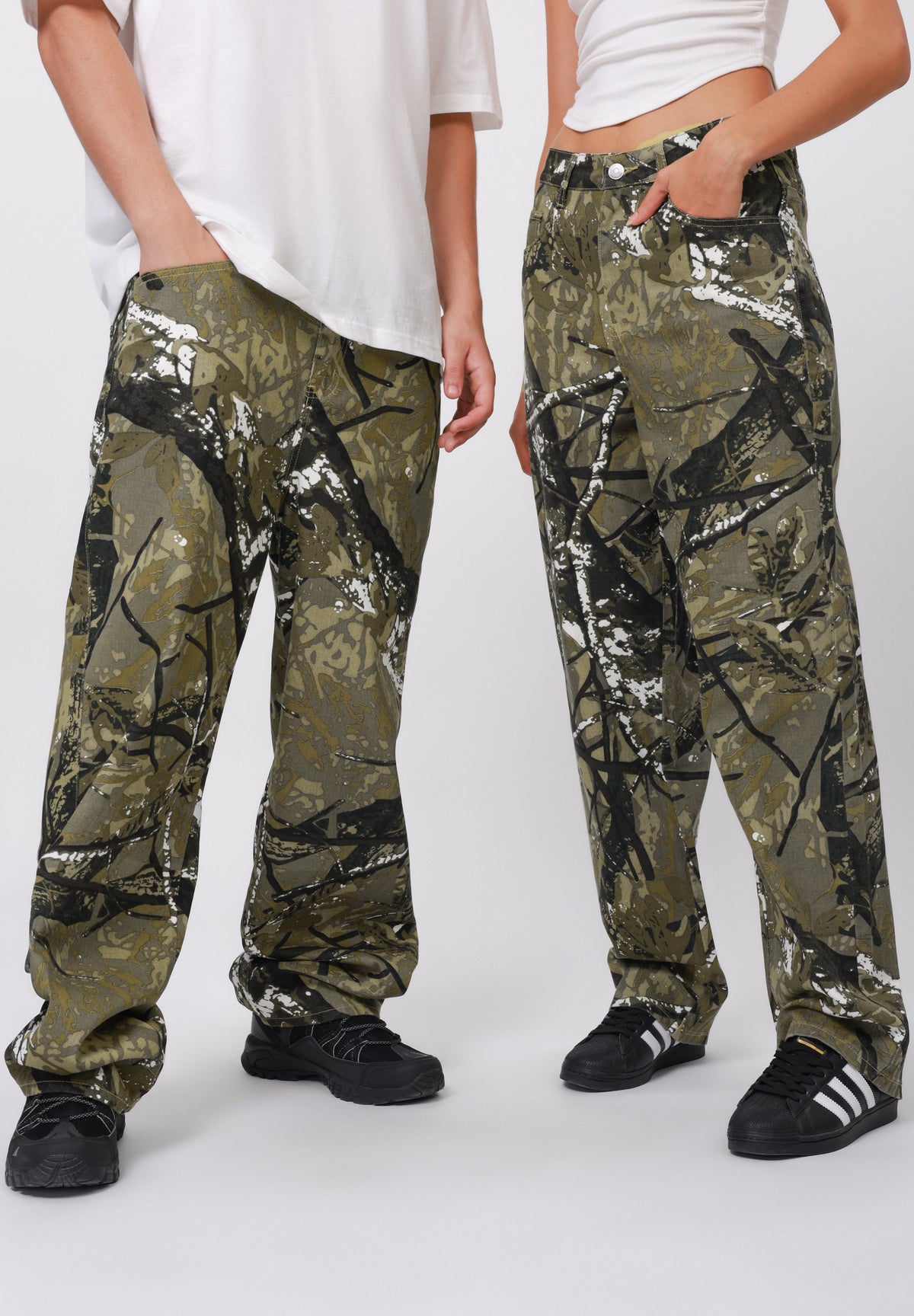 YOURTURN UNISEX - Baggy Jeans - Khaki