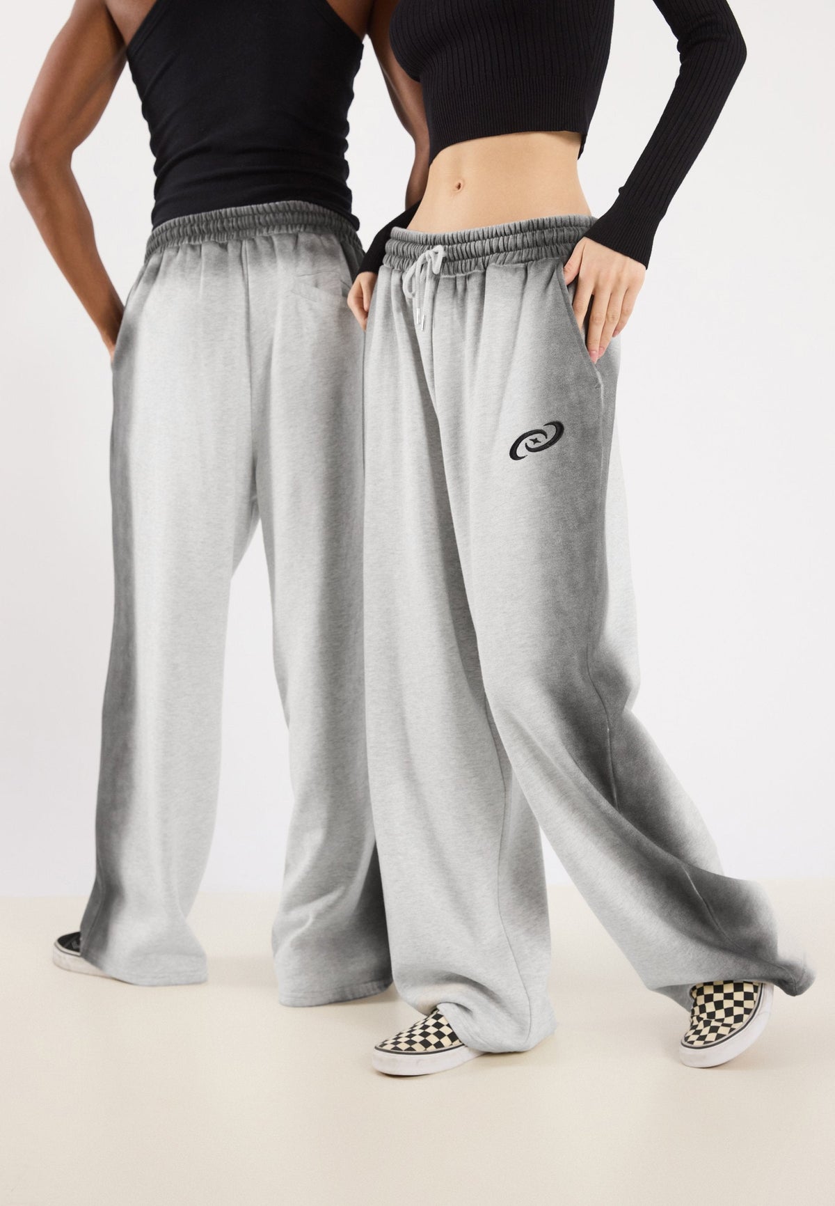 YOURTURN UNISEX - Tracksuit Bottoms - Light Grey